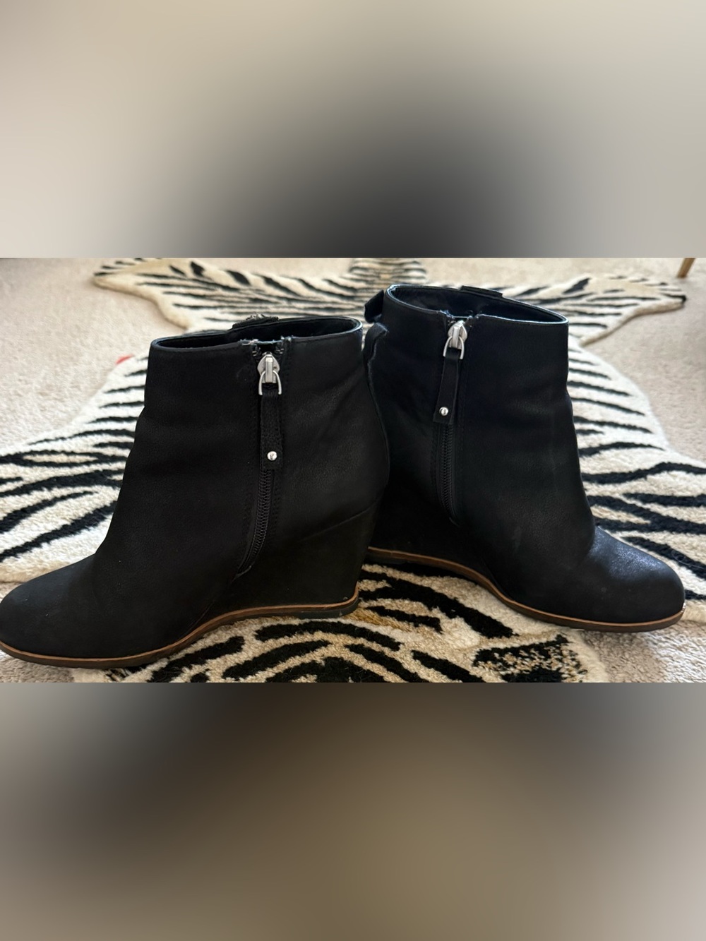 Paolo Suede Wedge Heel booties - Picture 2 of 9